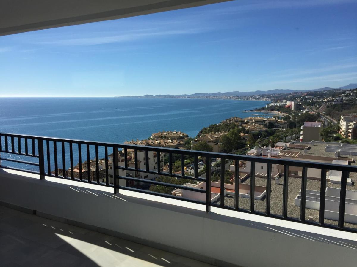 First Flatotel International Benalmadena Bagian luar foto