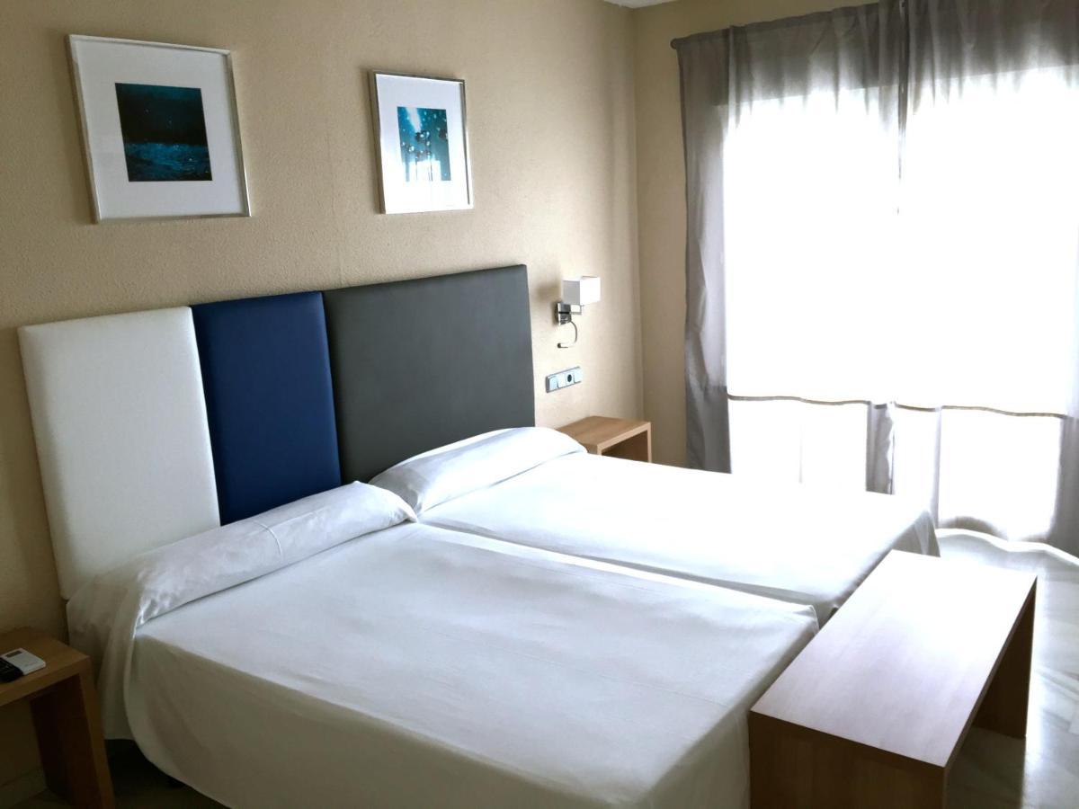 First Flatotel International Benalmadena Bagian luar foto